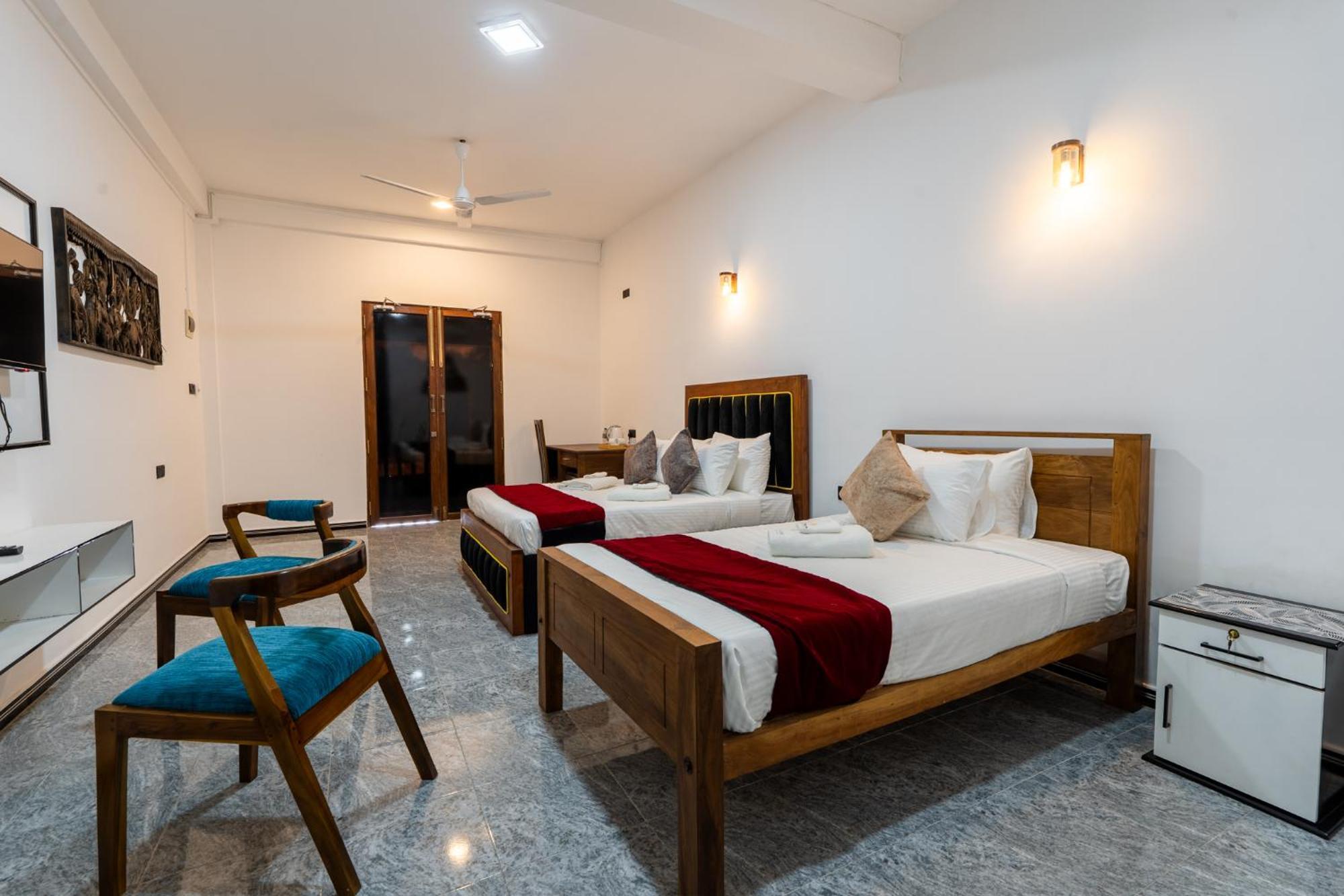 Golden Stars Hotel Dambulla Exterior foto