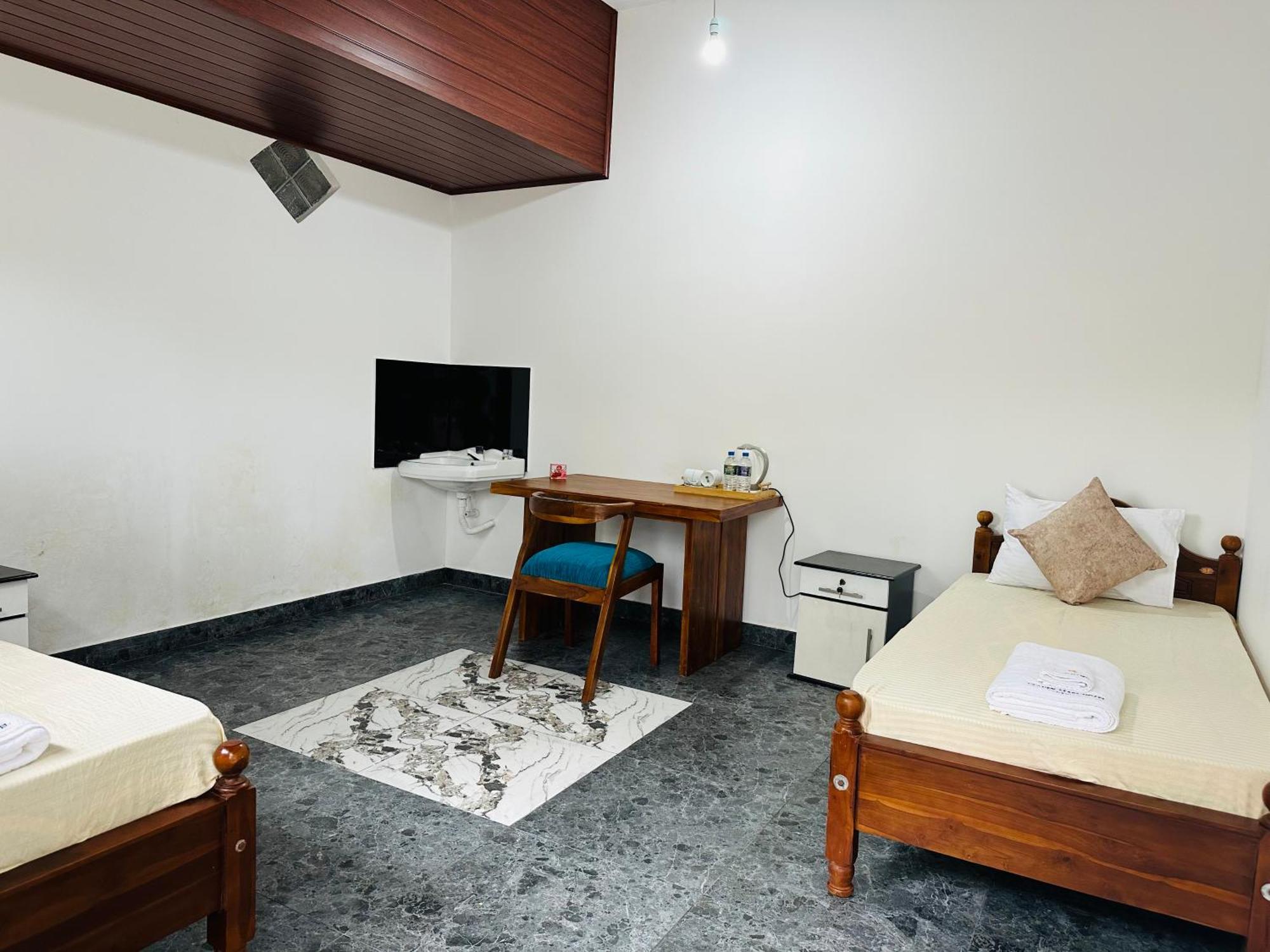 Golden Stars Hotel Dambulla Exterior foto