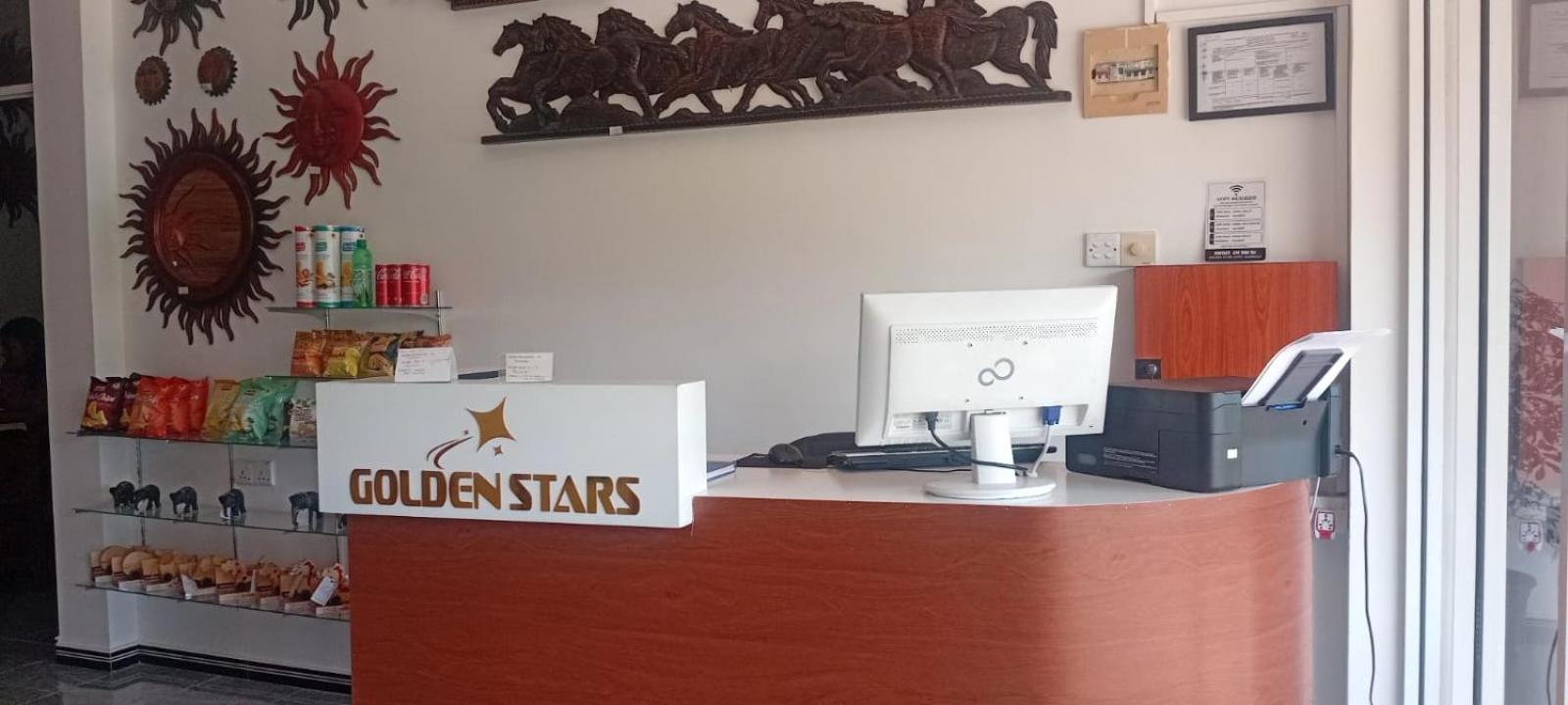 Golden Stars Hotel Dambulla Exterior foto